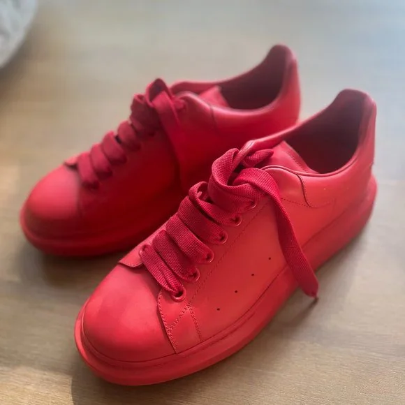 ゆき 「プロフ必読」✨美品✨Alexander McQueen Red Alexander McQueen | Shoes | Alexander Mcqueen Oversized